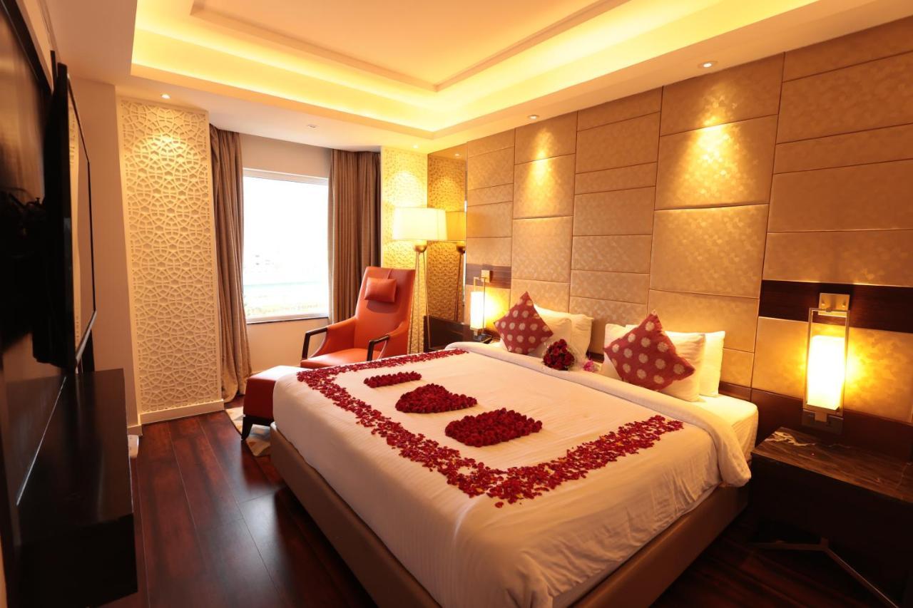 Cenneys Gateway Hotel 4*